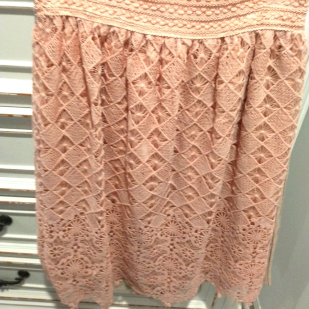 Lace skirt